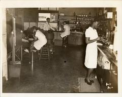 Laboratory Workers, 1943