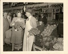 Inspection at grocery store, 1940