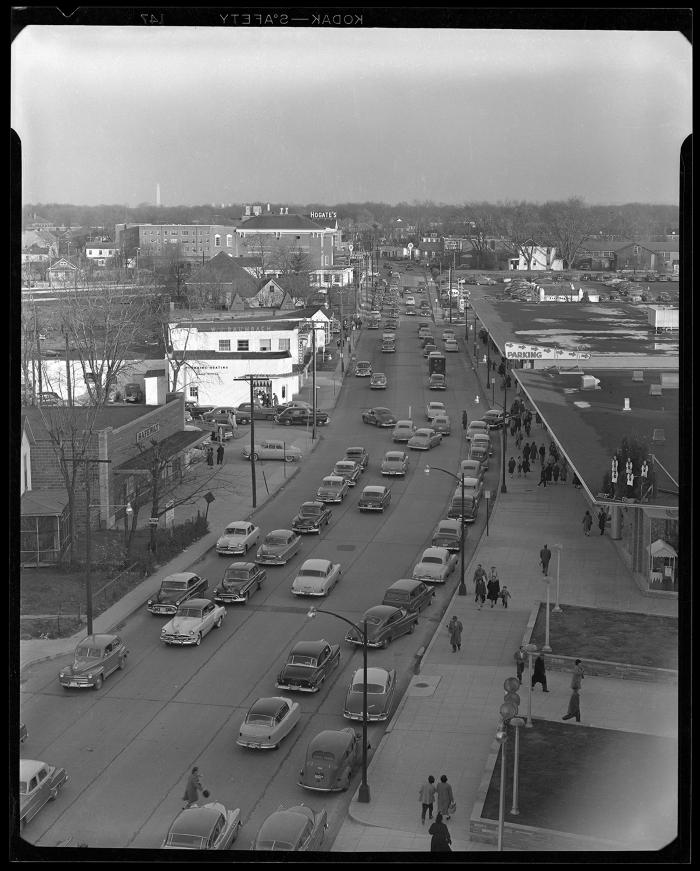 Christmas on Wilson Blvd.