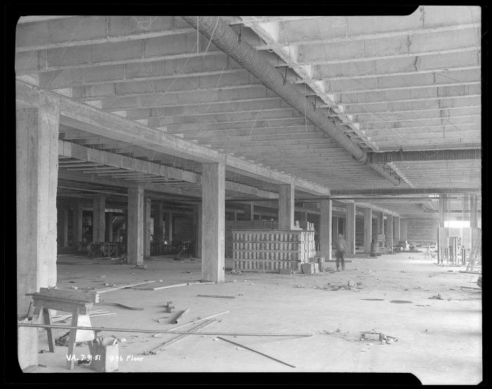 Fourth Floor Construction at Hecht's