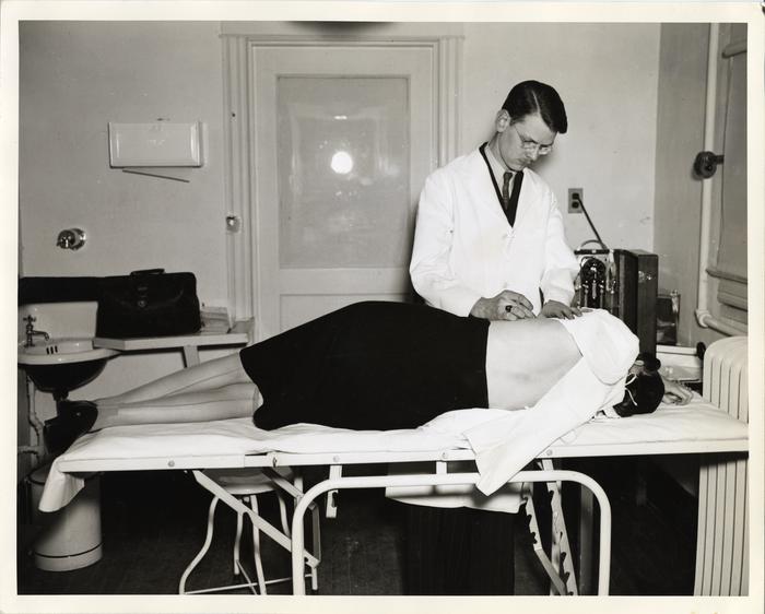 Pneumothorax Clinic, 1941