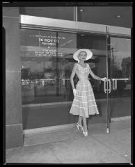 Model Shoot at the Hecht's Entrance