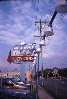 Auto World Sign