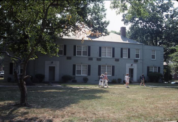 Buckingham Apartment Courtyard