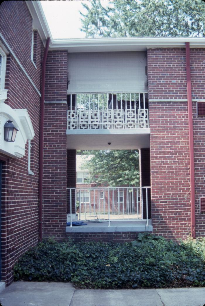 Gates of Ballston Park Balcony