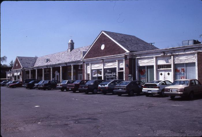 The Arlington Grill Shopping Center