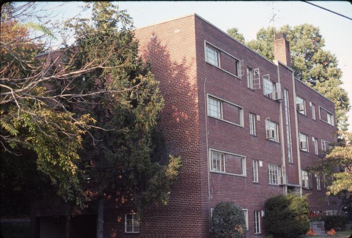 Courthouse Place Apartments