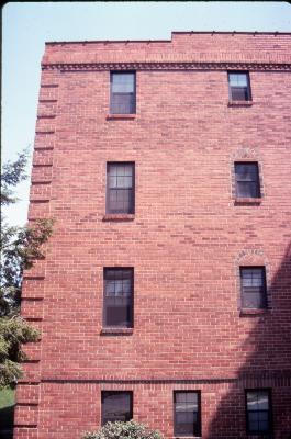 Queen's Corner Closeup