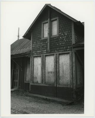East Falls Church Station