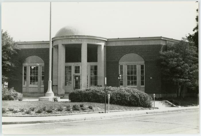 Clarendon Post Office