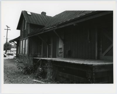 East Falls Church Station