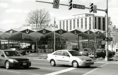Bob Peck Chevrolet, front view, 2006