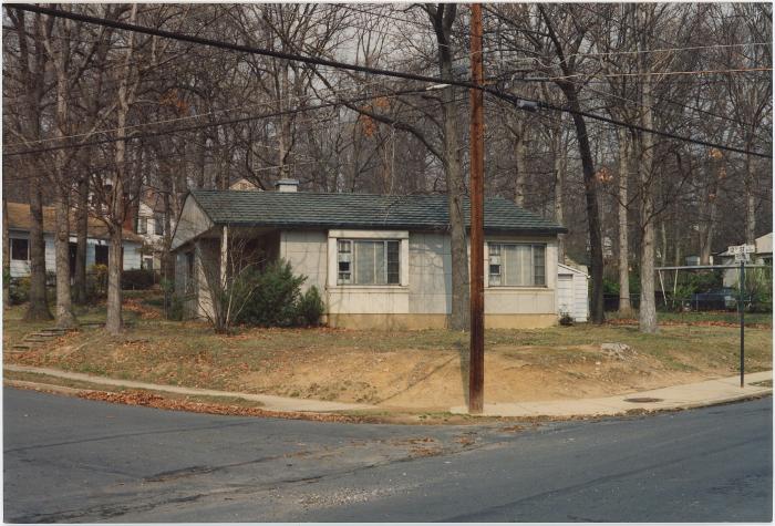 Lustron Home at 5201 12th Street South
