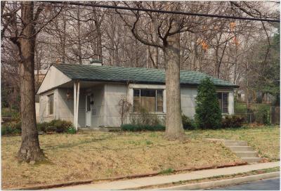 Lustron Home at 1124 South Frederick Street

